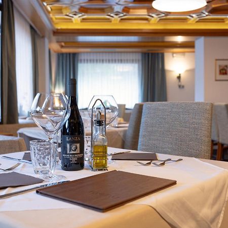 Hotel Engel Canazei Eksteriør bilde