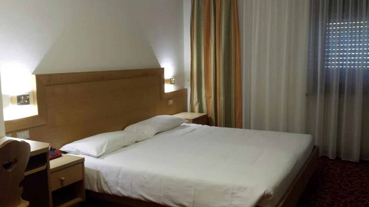 Hotel Engel Canazei Eksteriør bilde