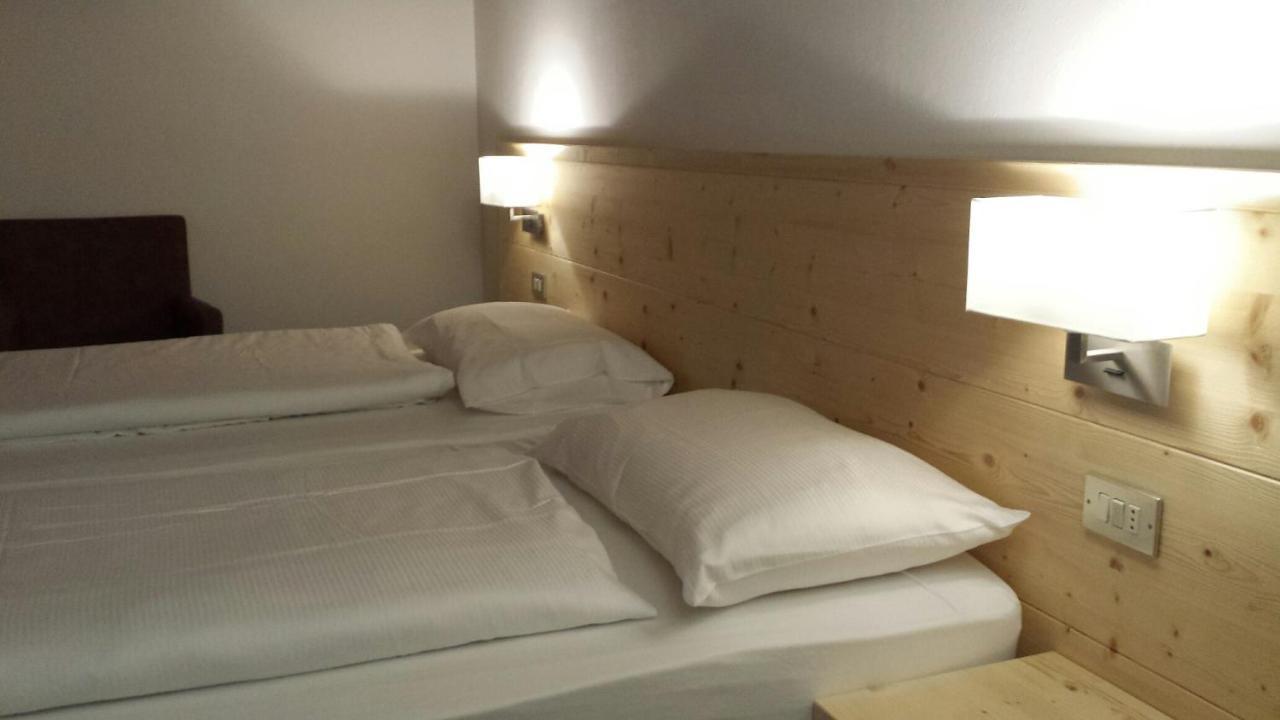 Hotel Engel Canazei Eksteriør bilde